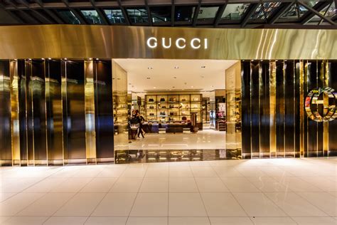 gucci shopping center